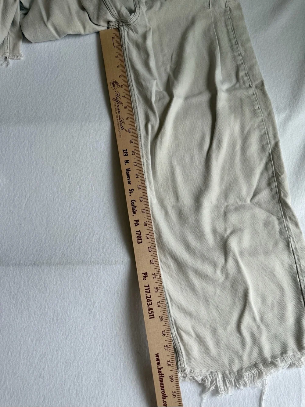 We The Free Old West Slouchy Wide Leg Jeans 26 Ivory Lyocell Tencel Button Fly - Picture 9 of 13